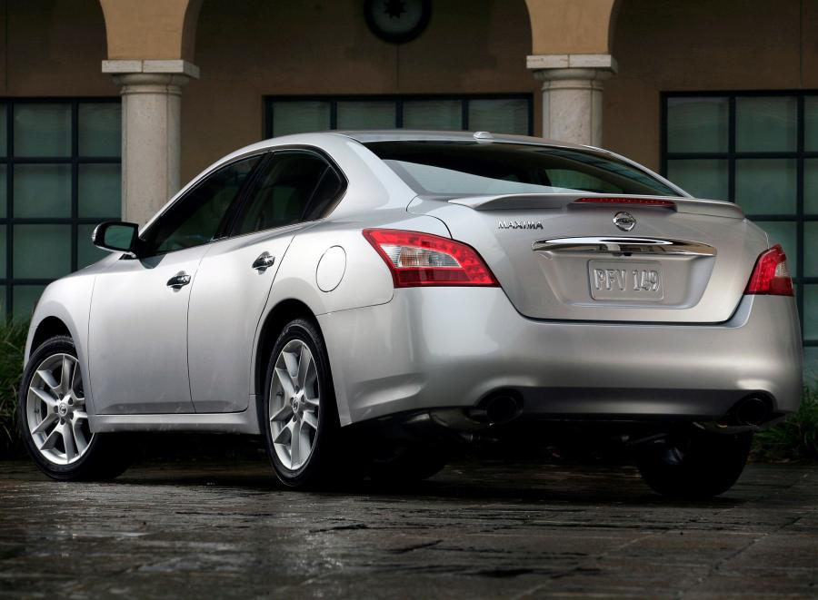  Nissan Maxima 2008 года  (фото 12 из 17)